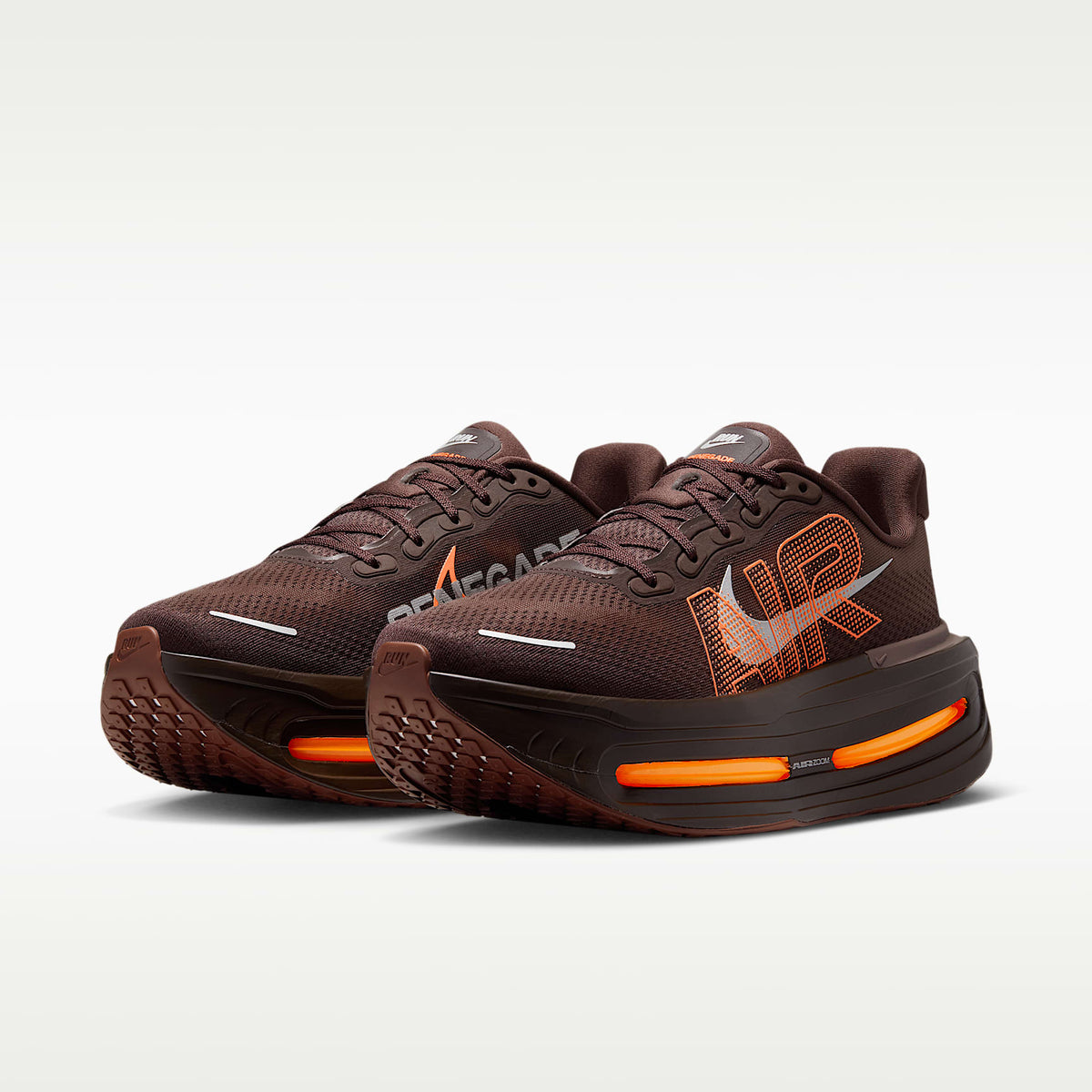 Nike Vomero Premium x Renegade Men product view 5 — Brown Basalt/Total Orange/Bronze Eclipse/Hyper Crimson