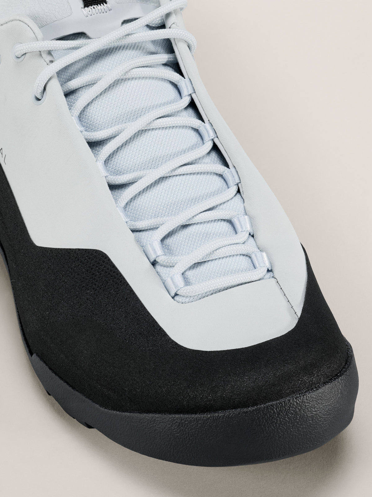 Arc'teryx Konseal Shoe Women's product view 2 — Alpine Blue Grey/Black