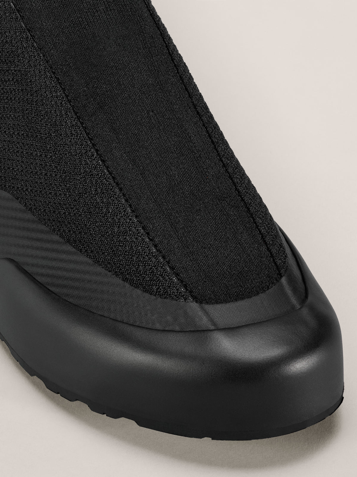 Arc'teryx Kragg Shoe Women's product view 2 — Black/Black