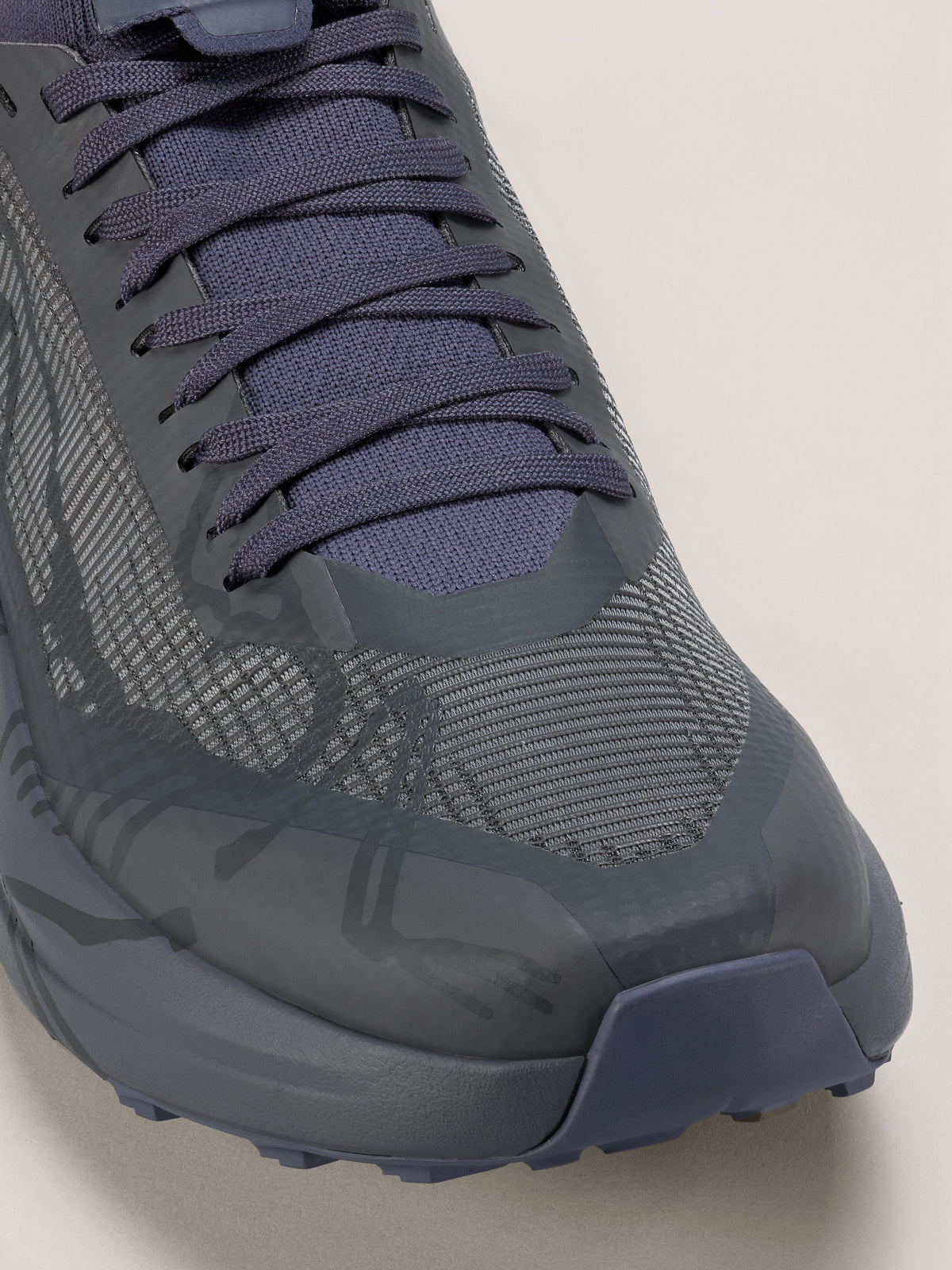 Arc'teryx Sylan 2 Shoe Men's product view 2 — Graphite/Graphite