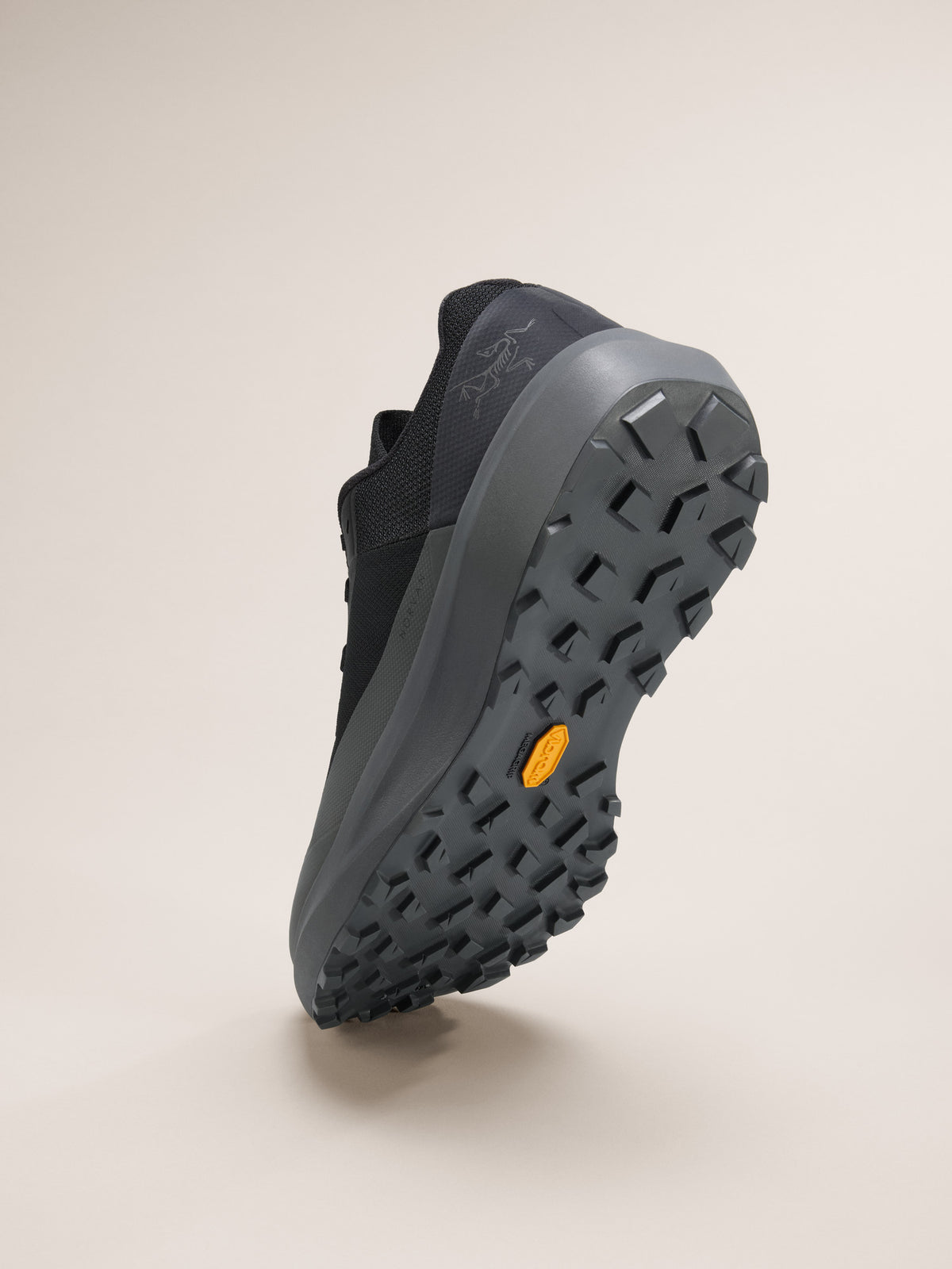Arc'teryx Norvan LD 4 Shoe Men's product view 4 — Black/Graphite
