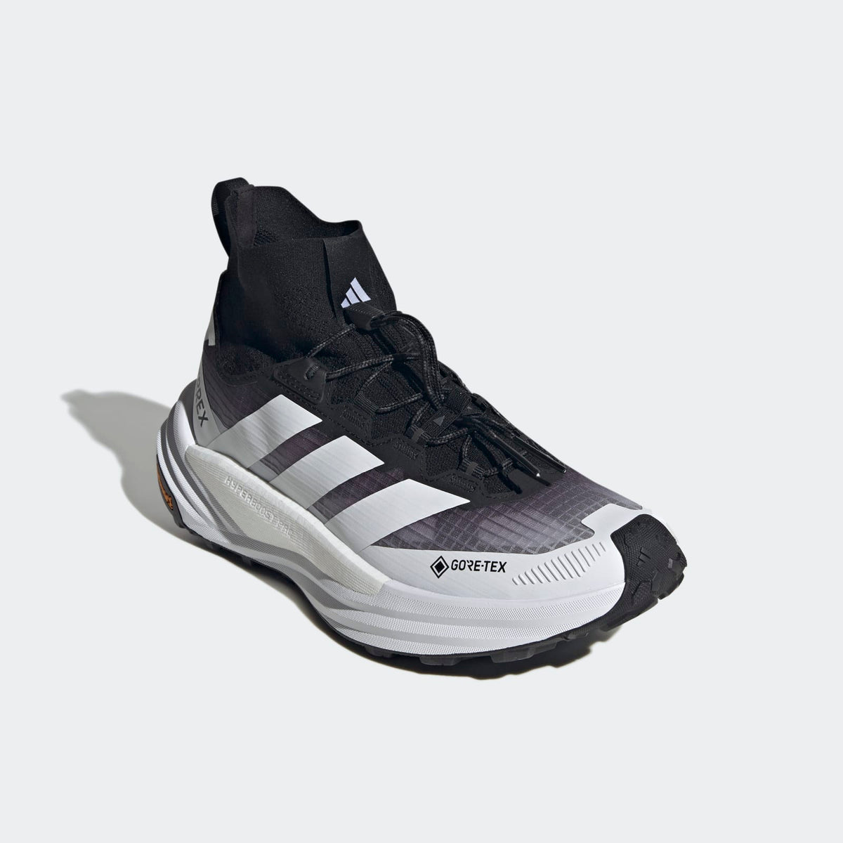 Adidas Terrex FREEHIKER 3 Ultra GORE-TEX Hiking Shoes Men - Front Lateral Top View - Cloud White / Cloud White / Core Black