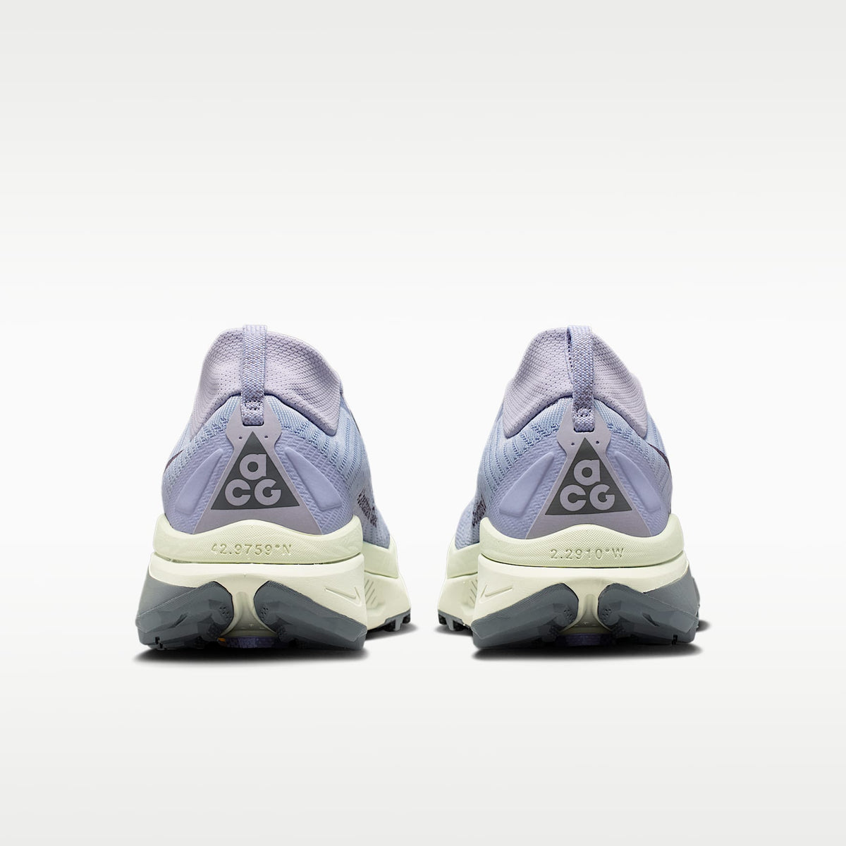 Nike ACG Zegama Trail Women product view 6 — Ghost/Sea Glass/Smoke Grey/Cement Grey