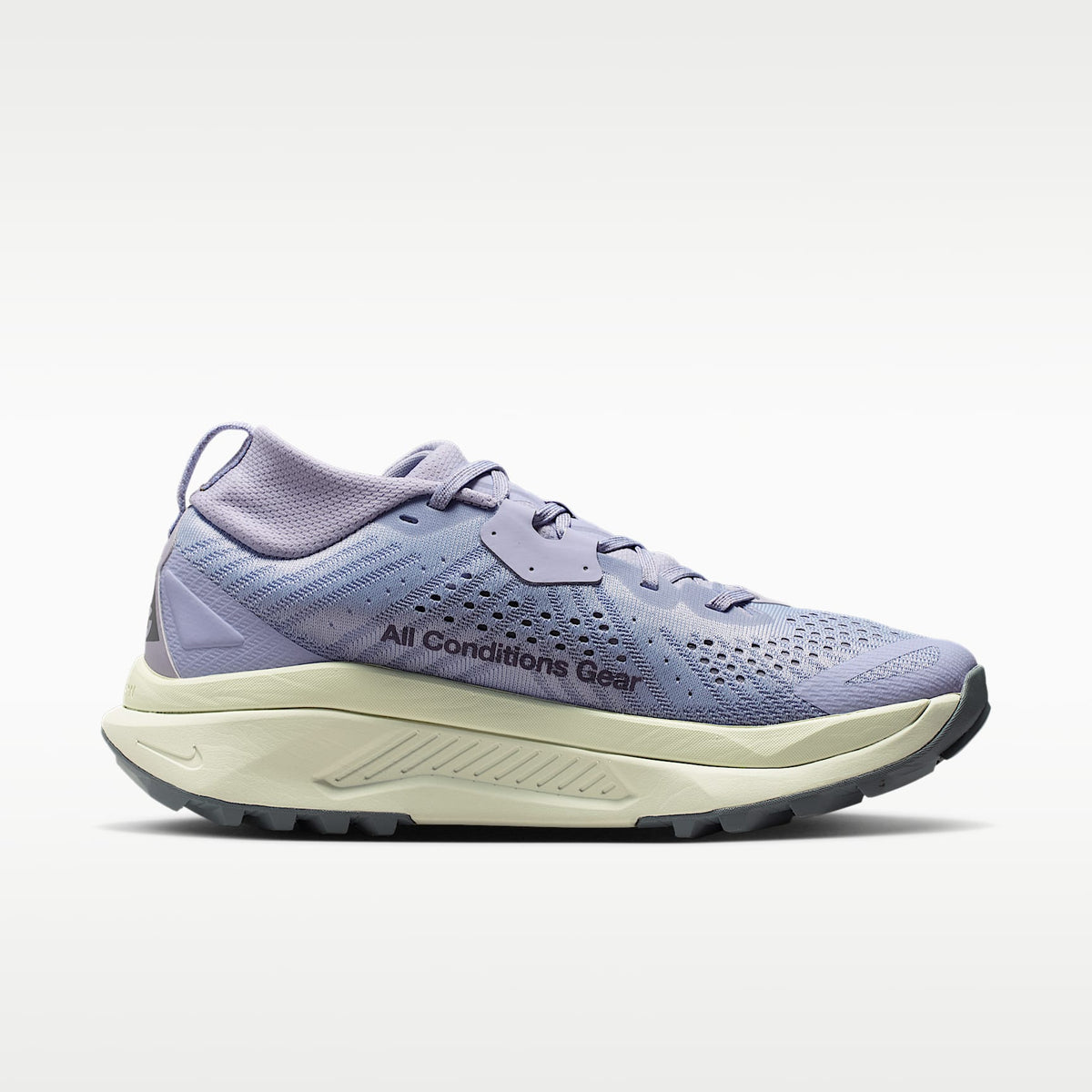 Nike ACG Zegama Trail Women product view 3 — Ghost/Sea Glass/Smoke Grey/Cement Grey