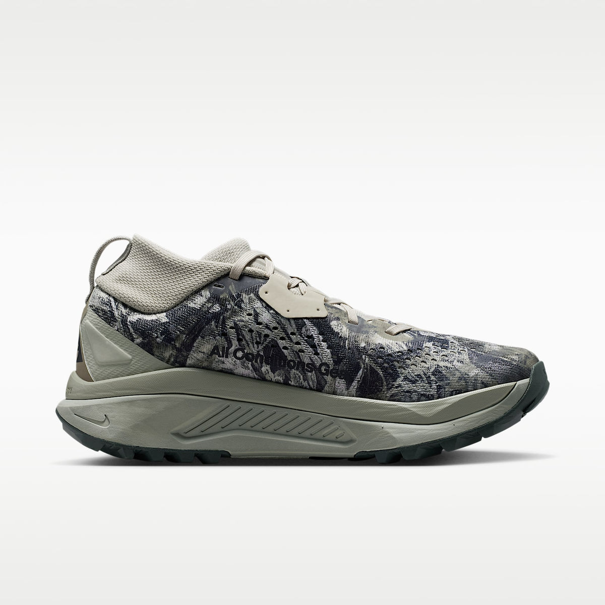 Nike ACG Zegama Trail Women product view 3 — Spruce Fog/Sea Glass/Schwarz/Black Spruce