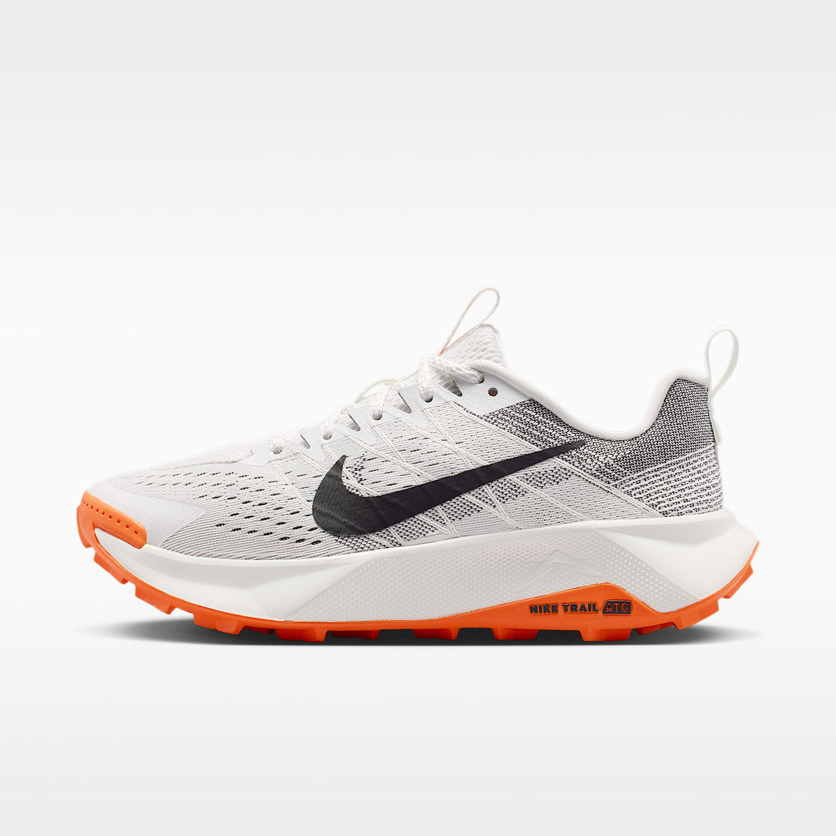 Nike Wildhorse 10 Women product view 1 — Summit White/Safety Orange/Phantom/Schwarz