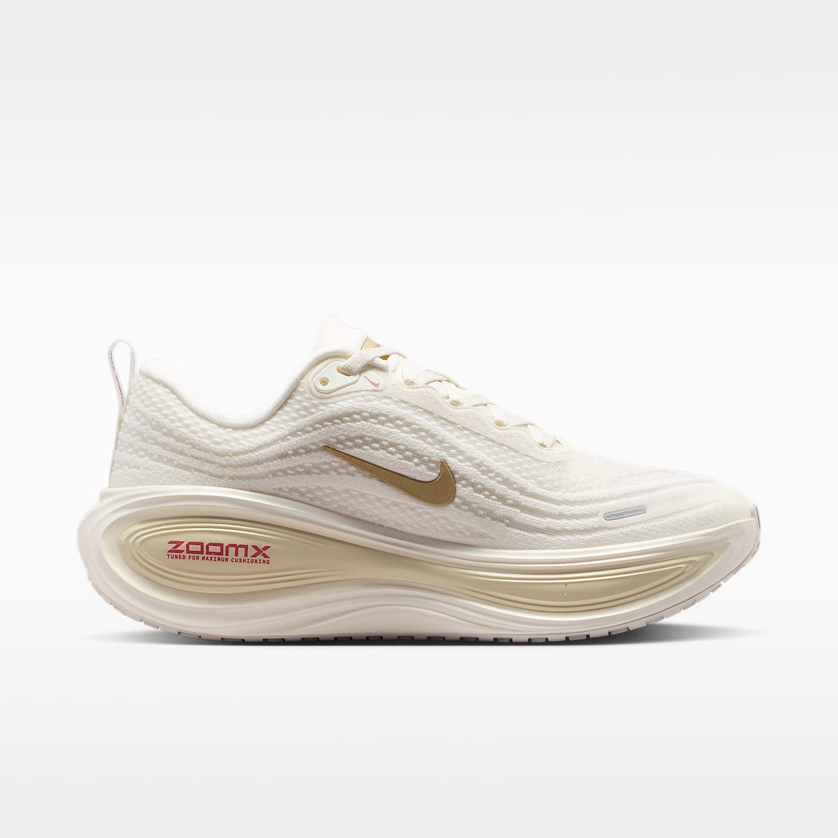 Nike Vomero Plus Women product view 3 — Sail/Light Khaki/Natural/Metallic Gold Grain