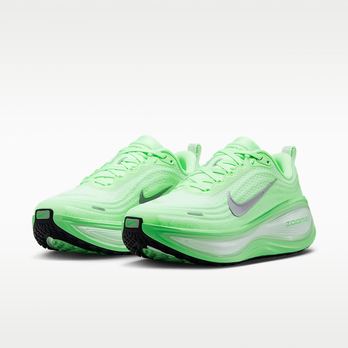 Nike Vomero Plus Women product view 5 — Weiß/Illusion Green/Cucumber Calm/Metallic Silver