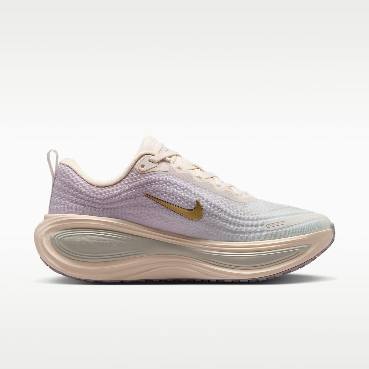Nike Vomero Plus Women product view 3 — Chalk/Bleached Lilac/Spruce Aura/Metallic Gold
