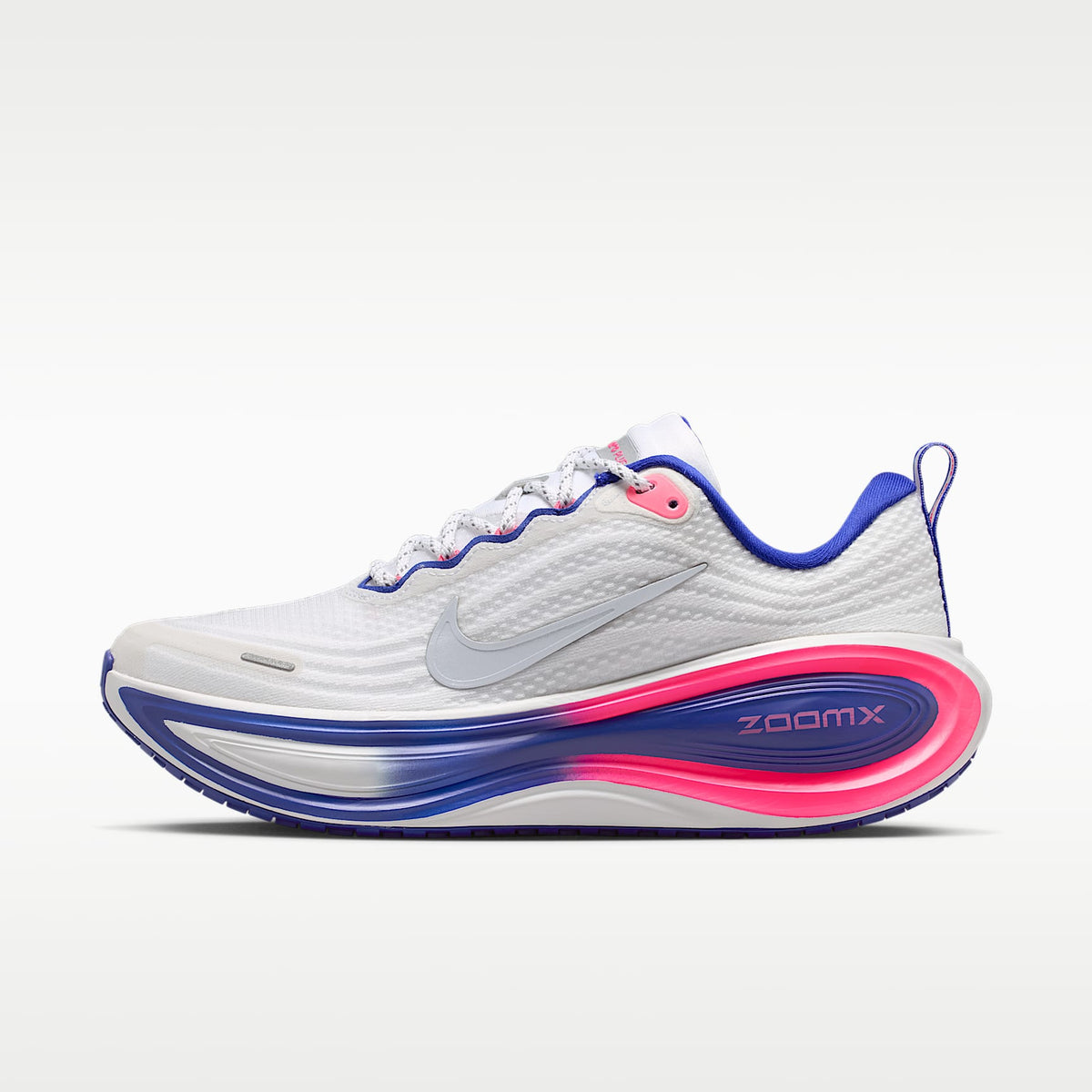Nike Vomero Plus SE Women product view 1 — Weiß/Concord/Hyper Pink/Metallic Silver