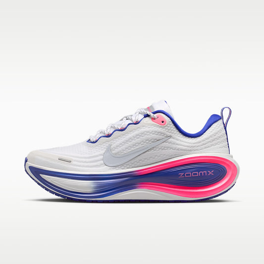 Nike Vomero Plus SE Women product view 1 — Weiß/Concord/Hyper Pink/Metallic Silver