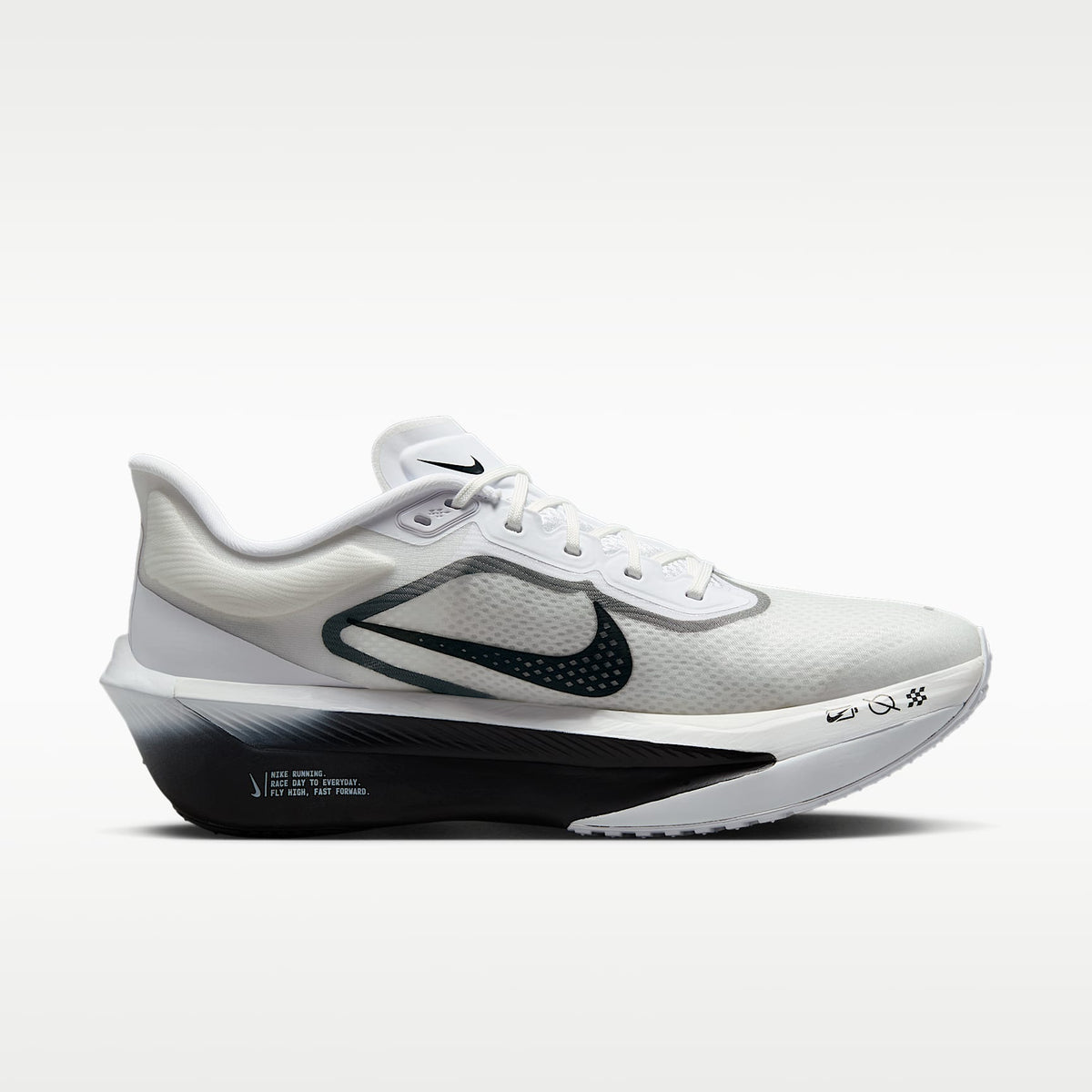 Nike Zoom Fly 6 Men product view 3 — Weiß/Smoke Grey/Metallic Silver/Schwarz