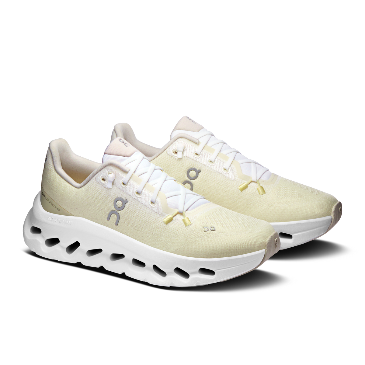On Cloudtilt Women product view 6 — White | Bran