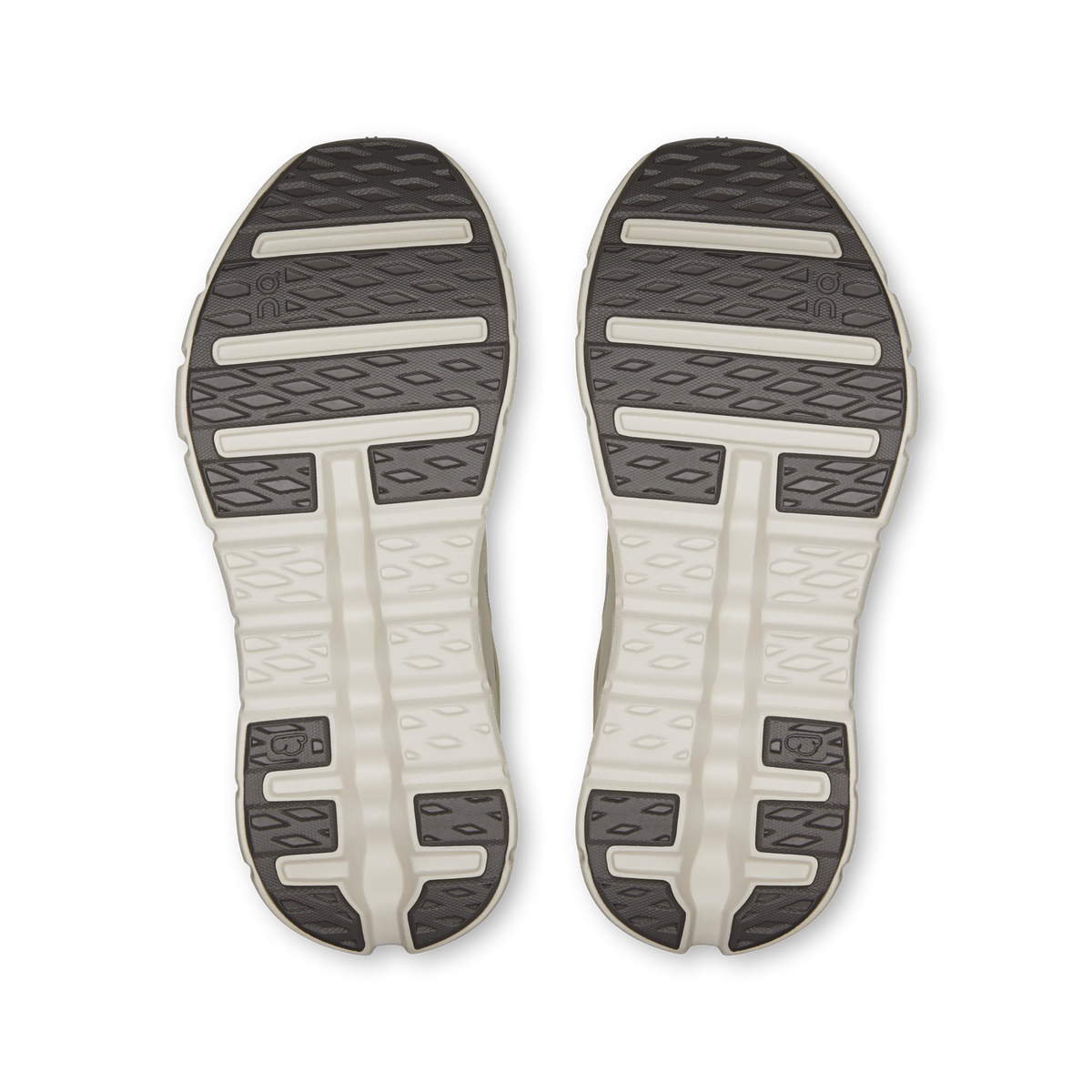 On Cloudtilt Remix Women product view 3 — Silver | Ivory