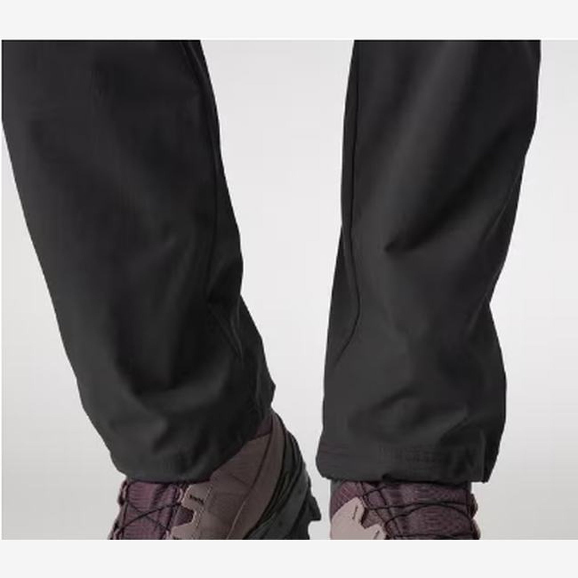 Salomon Crosstrak Powder Waterproof Women - rear or lifestyle view - Purple