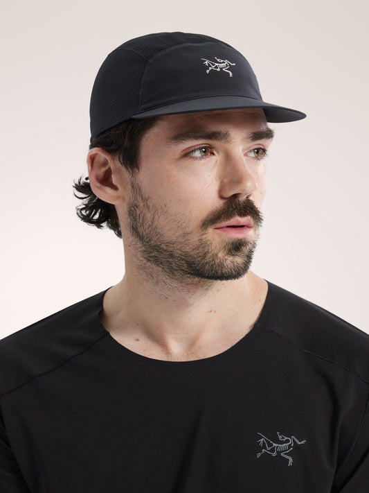 Arc'teryx Norvan Mesh 5 Panel Cap in Black / Arctic Silk, front detail view