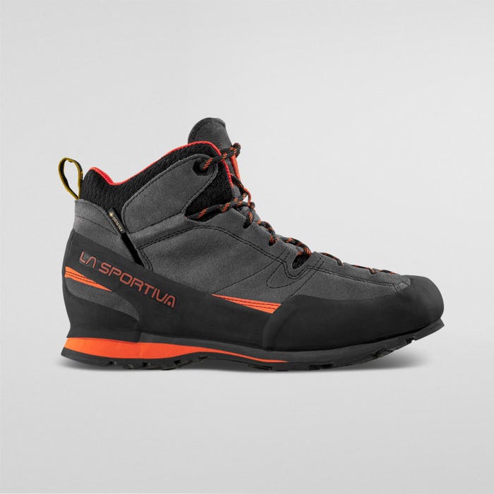 La Sportiva Boulder X Mid GTX Unisex product view 3 — Carbon/Flame