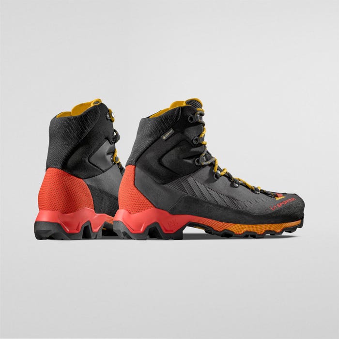 La Sportiva Aequilibrium Trek GTX Men product view 4 — Carbon/Yellow