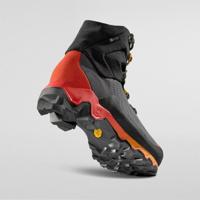 La Sportiva Aequilibrium Trek GTX Men product view 6 — Carbon/Yellow