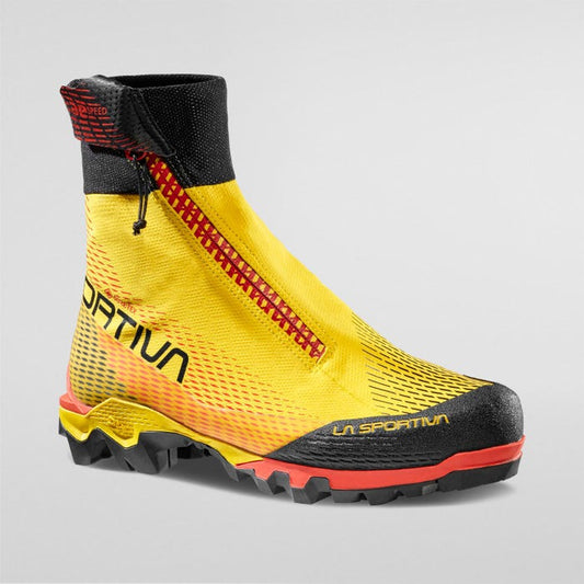 La Sportiva Aequilibrium Speed GTX Men product view 1 — Yellow/Black