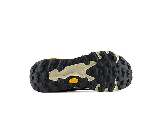 New Balance Fresh Foam X Hierro v9 Men product view 6 — Angora / Basil Oil