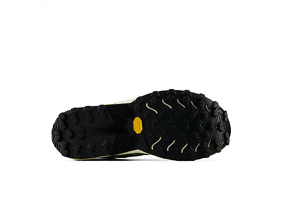 New Balance FuelCell Rebel Trail Men product view 6 — Angora / Black