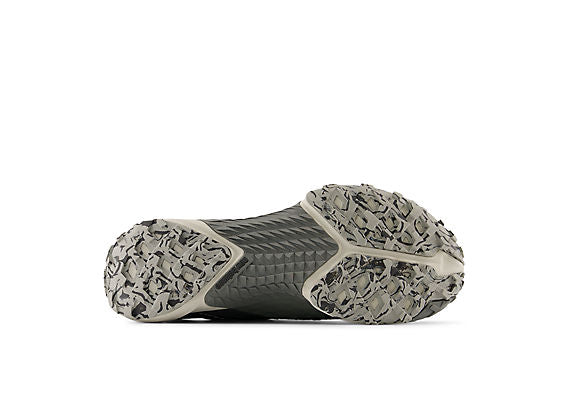 New Balance Minimus Trail Men product view 6 — Castlerock / Slate Grey