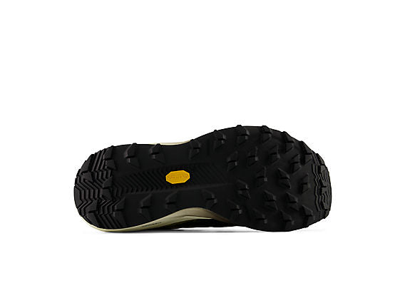 New Balance FuelCell SuperComp Trail v2 Men product view 6 — Angora / Basil Oil