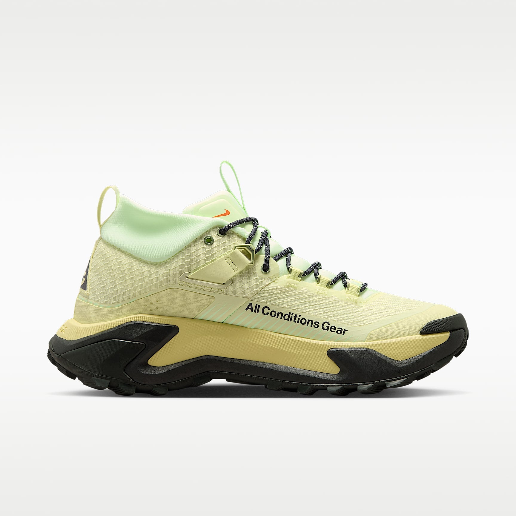 Nike ACG Zegama Hike Men product view 3 — Green
