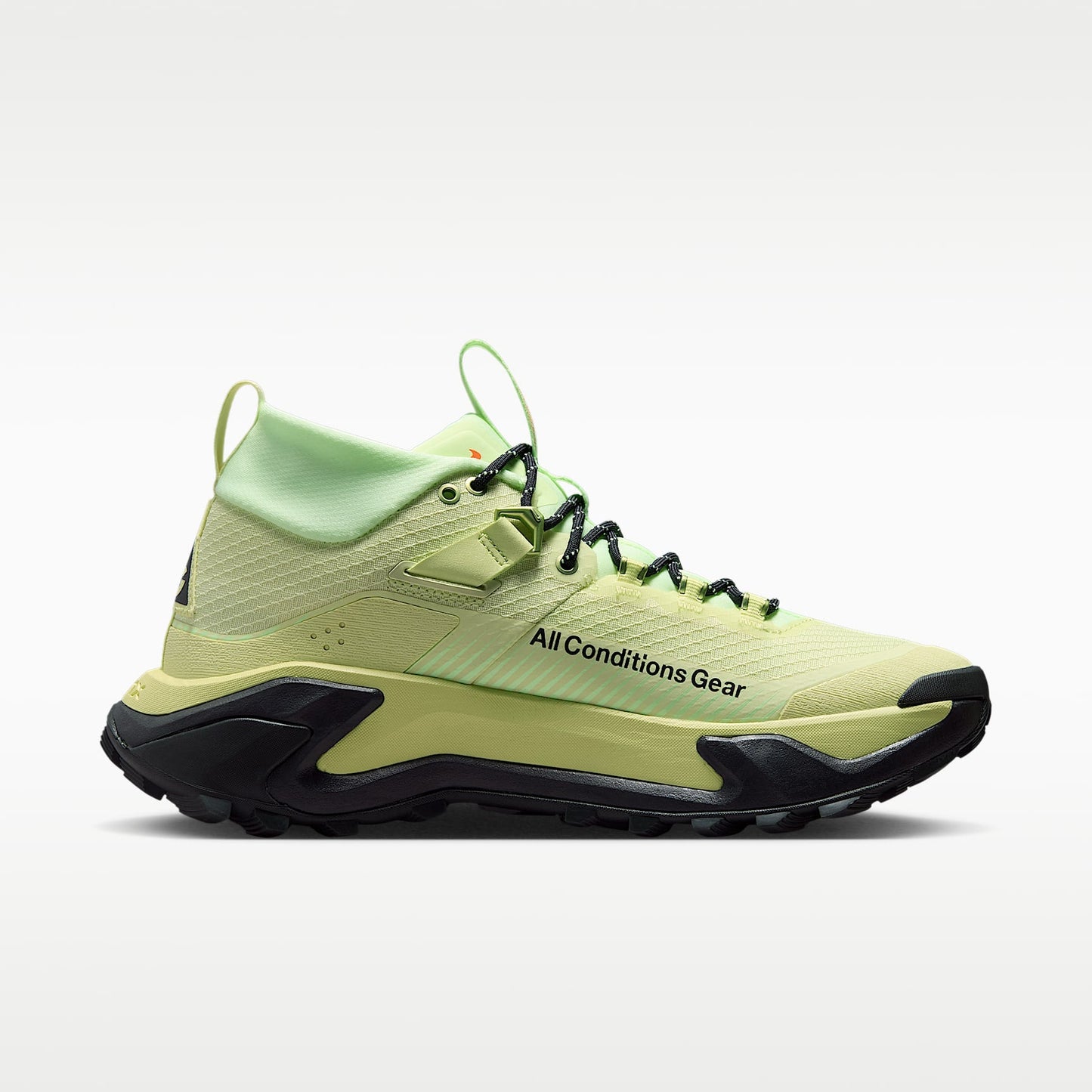 Nike ACG Zegama Hike Women product view 3 — Green
