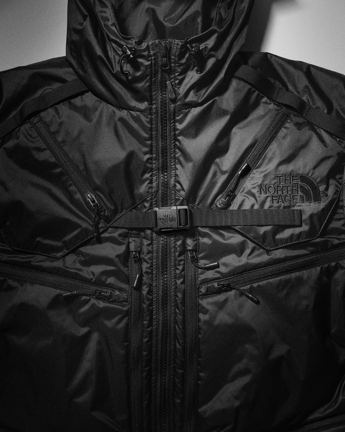 The North Face x eYe Junya Watanabe Tech Vest Mountain Jacket Men - TNF Black - front detail