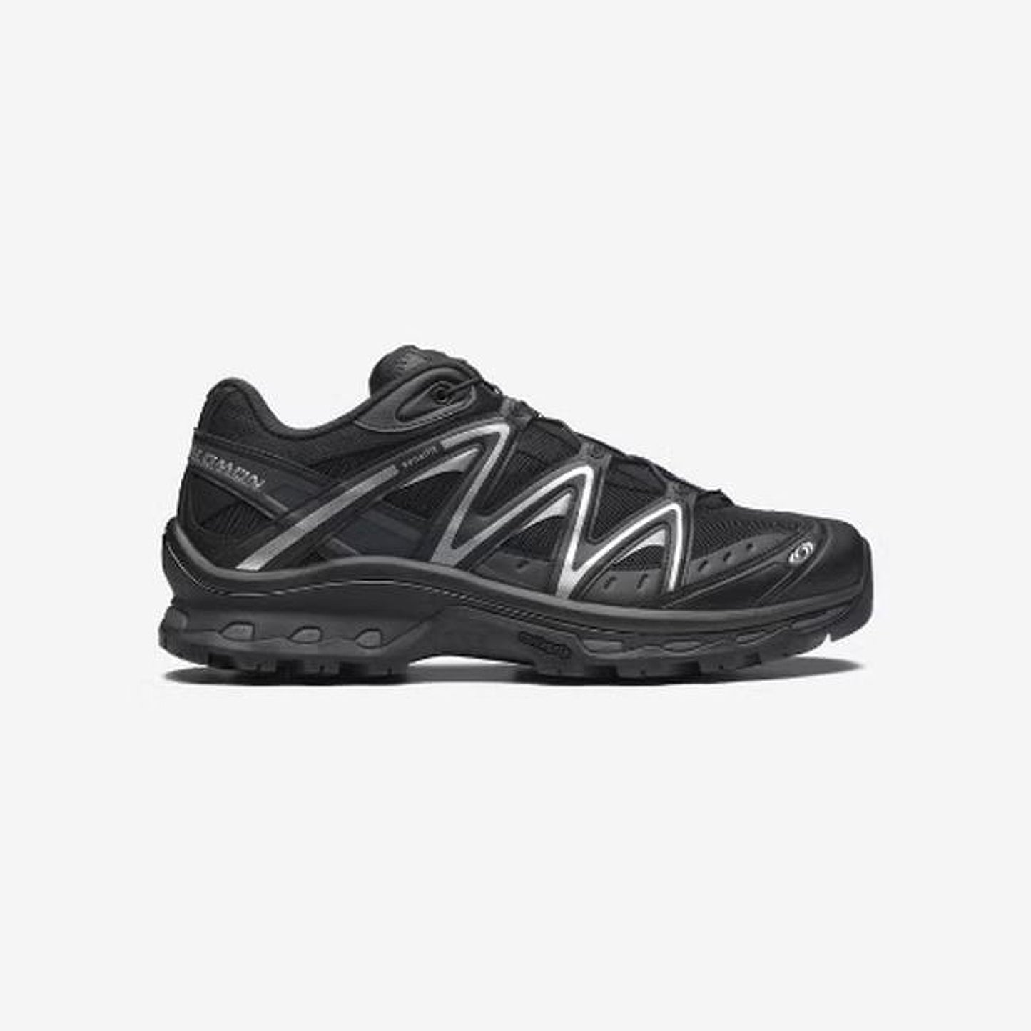 Salomon XT-Quest - side view - Black