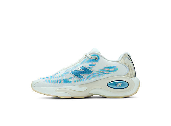 New Balance AC Runner Women product view 3 — Sea Salt / Altitude Metallic