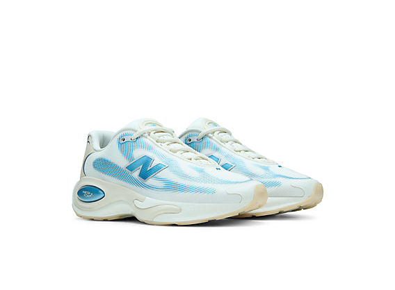 New Balance AC Runner Women product view 5 — Sea Salt / Altitude Metallic