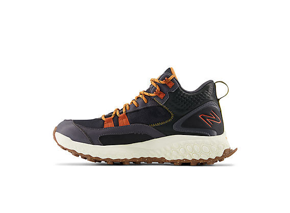 New Balance Fresh Foam X Hierro Mid GORE-TEX Women product view 3 — Black / Magnet