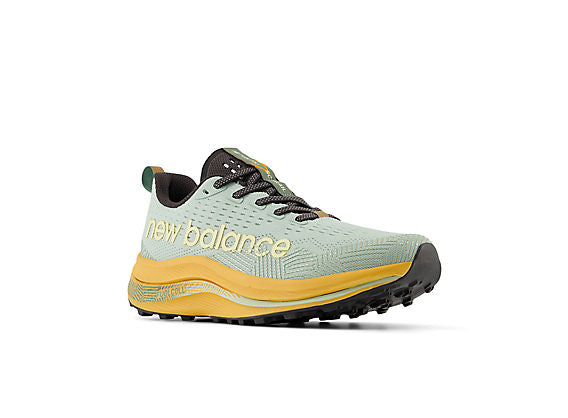 New Balance FuelCell SuperComp Trail Women product view 5 — Clay Ash / Dried Apricot